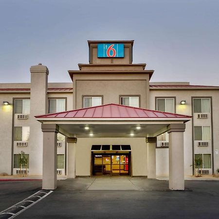 Motel 6-Hesperia, Ca - West Main Street I-15 Екстериор снимка
