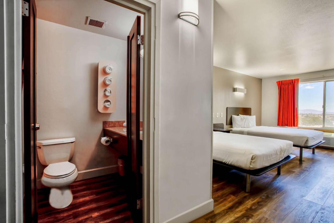 Motel 6-Hesperia, Ca - West Main Street I-15 Екстериор снимка