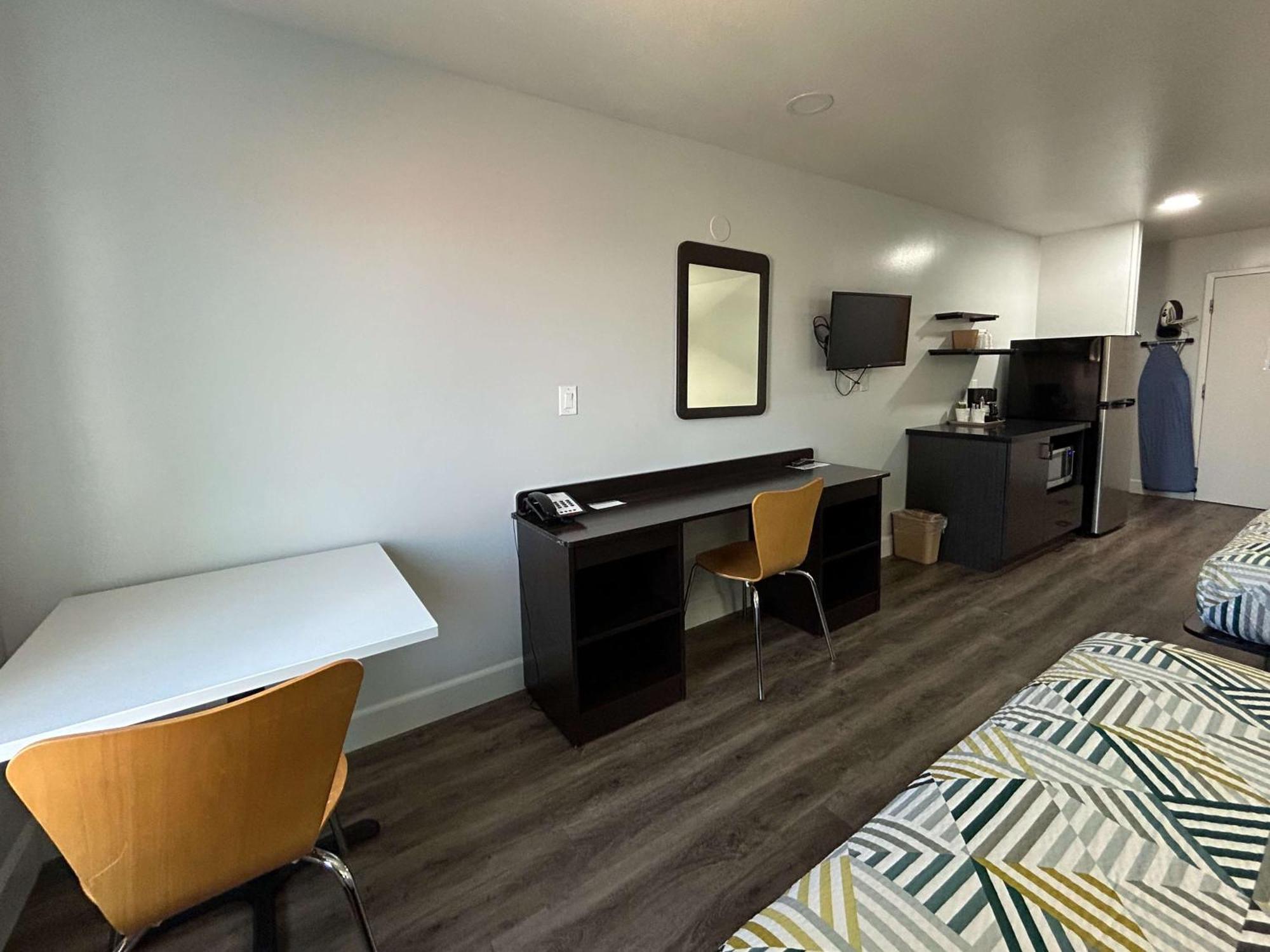 Motel 6-Hesperia, Ca - West Main Street I-15 Екстериор снимка
