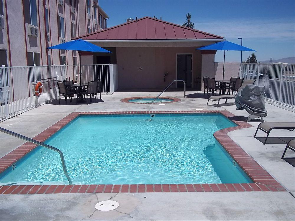 Motel 6-Hesperia, Ca - West Main Street I-15 Екстериор снимка
