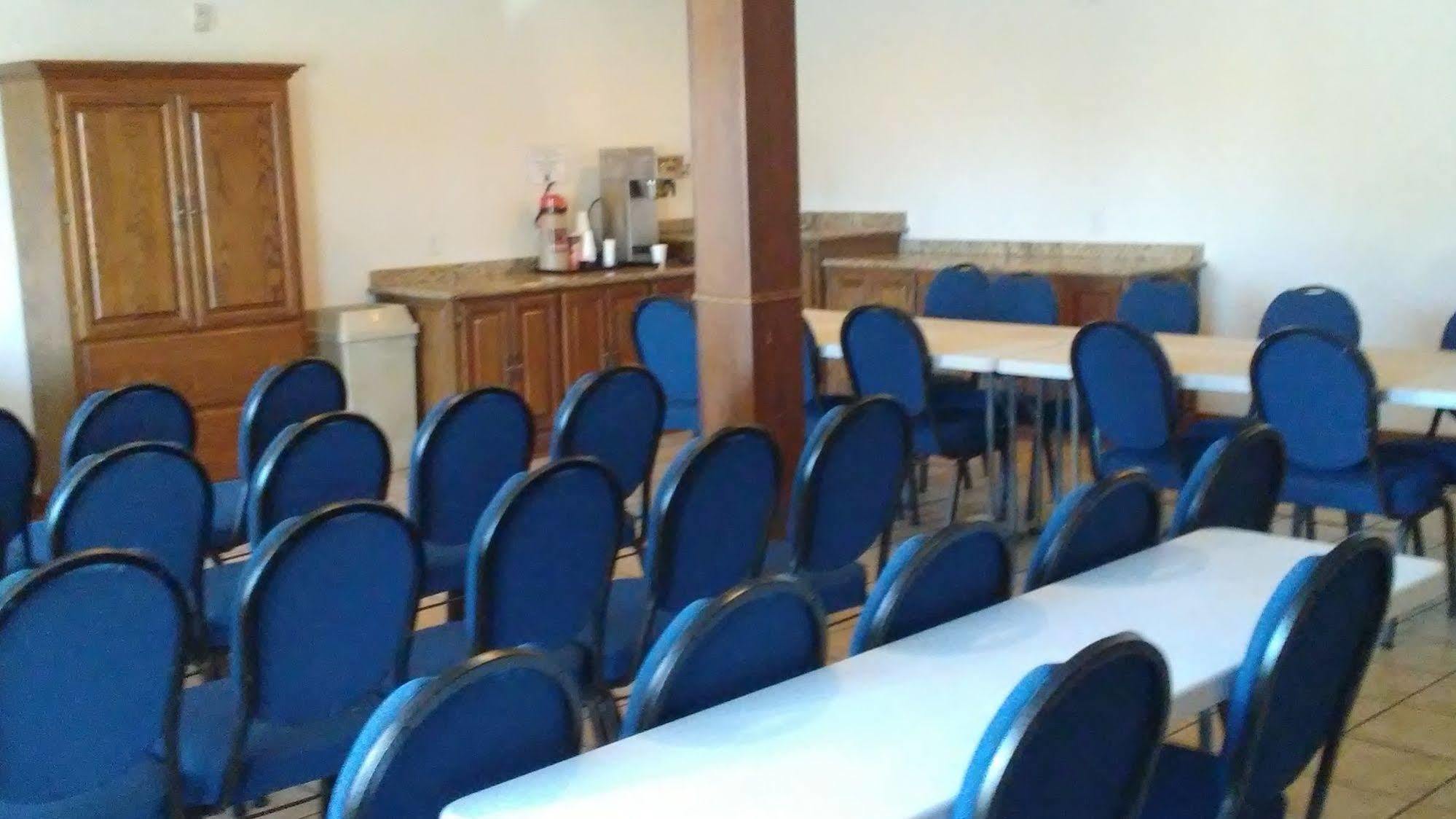 Motel 6-Hesperia, Ca - West Main Street I-15 Екстериор снимка