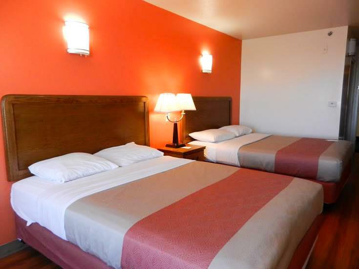 Motel 6-Hesperia, Ca - West Main Street I-15 Стая снимка