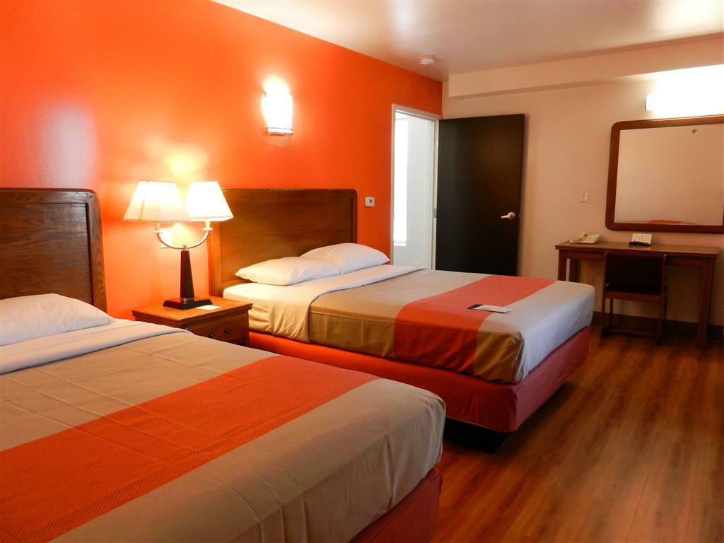 Motel 6-Hesperia, Ca - West Main Street I-15 Стая снимка